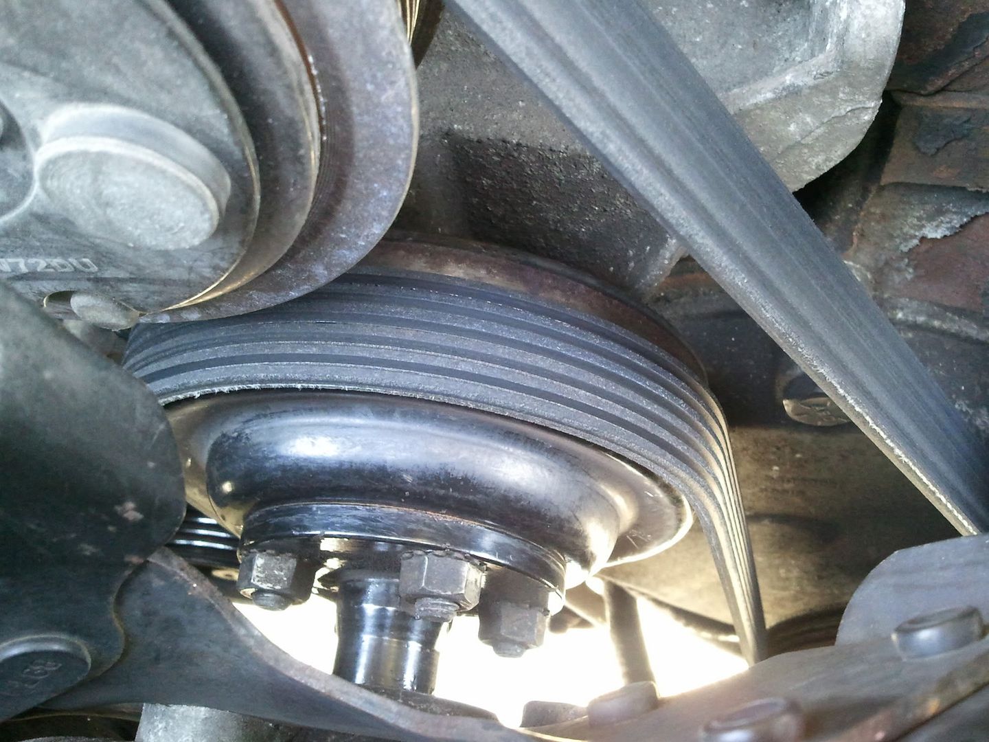 Belt slipping off fan pulley